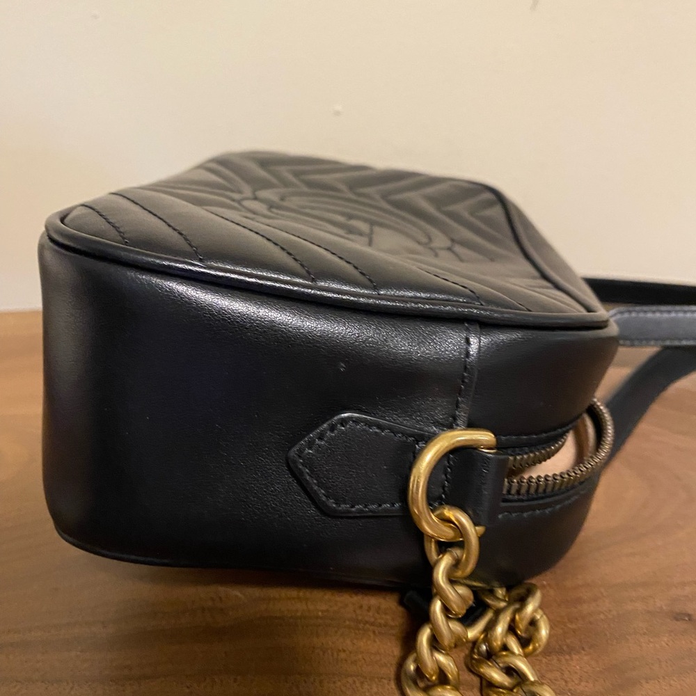 Gucci Black Quilted Chevron Crossbody with Gold GG - Picture 4 of 12